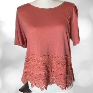 Women's Jolt T-shirt w/ Wide Lace Trim.